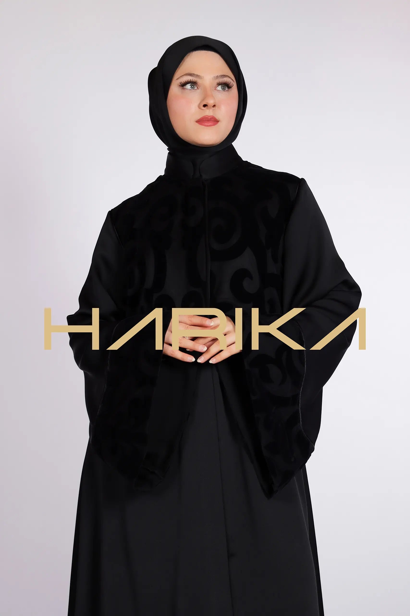 Modern Şıklık Siyah Ferace