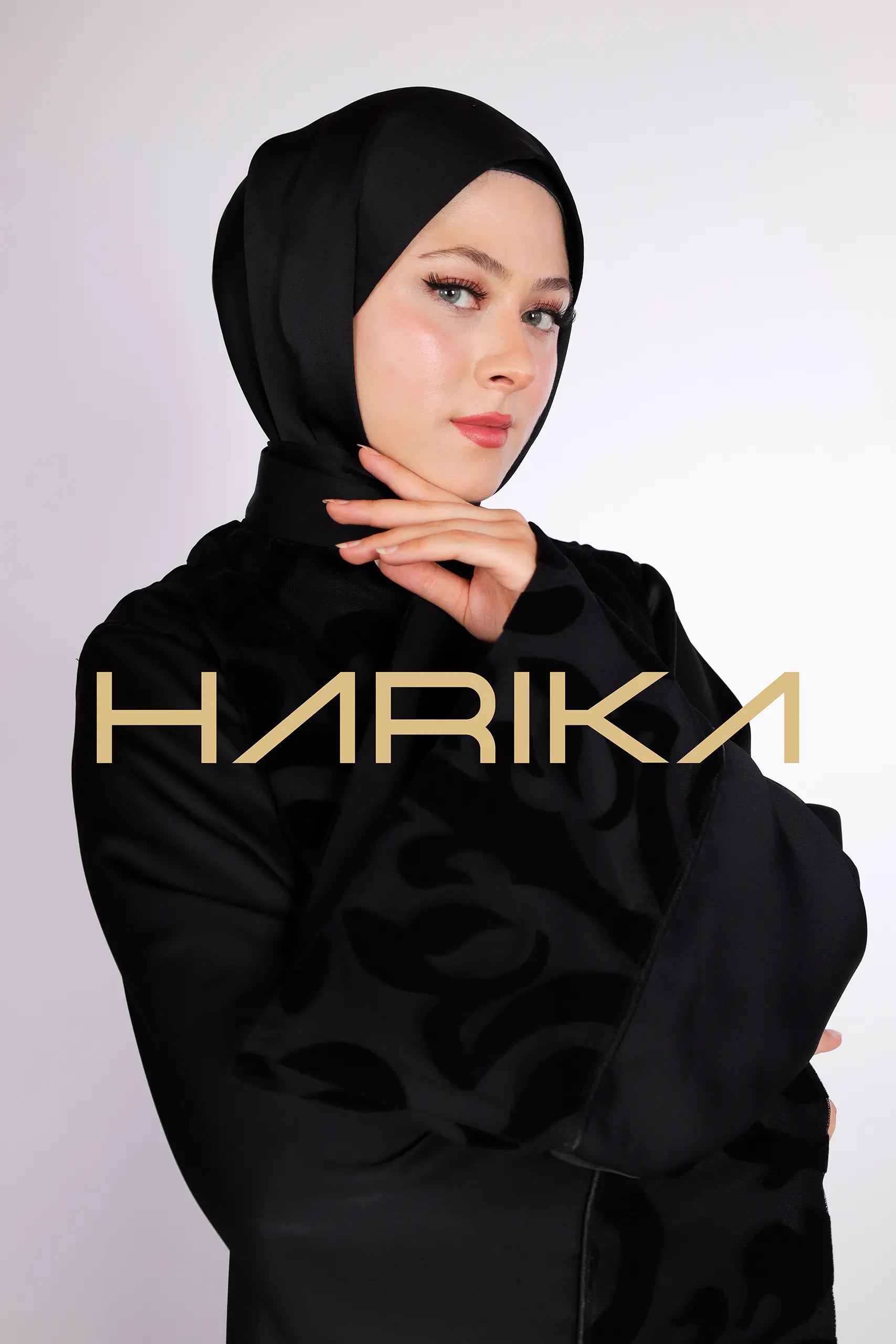 Modern Şıklık Siyah Ferace