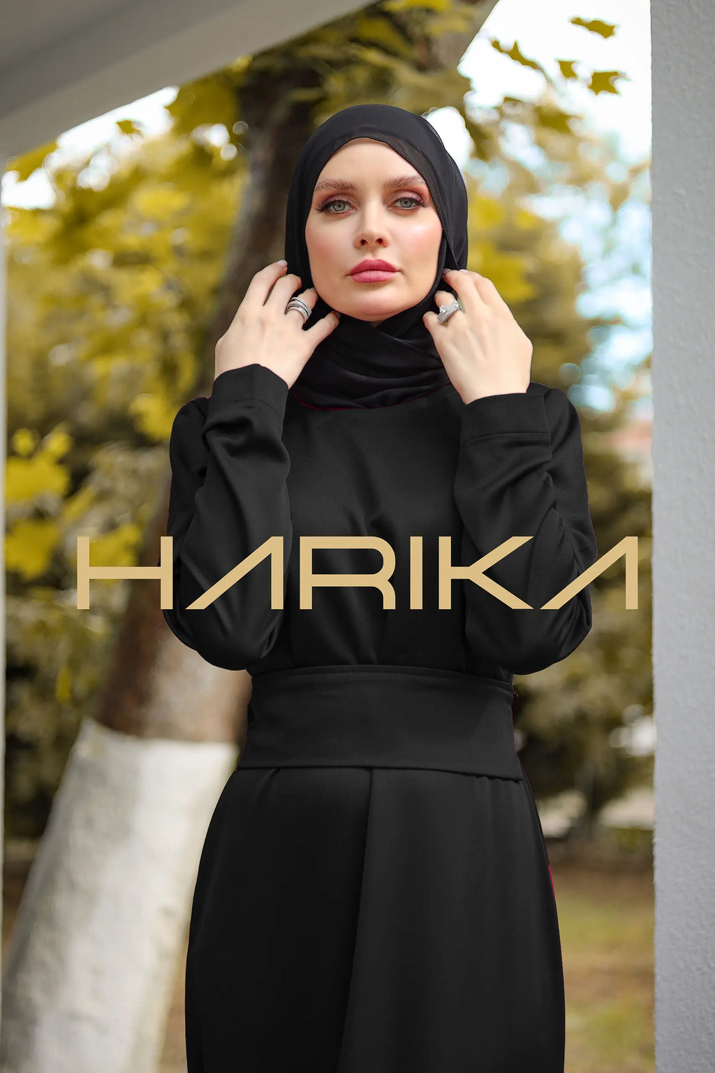 Kemerli Siyah ipek elbise - "Pratik şıklık"
