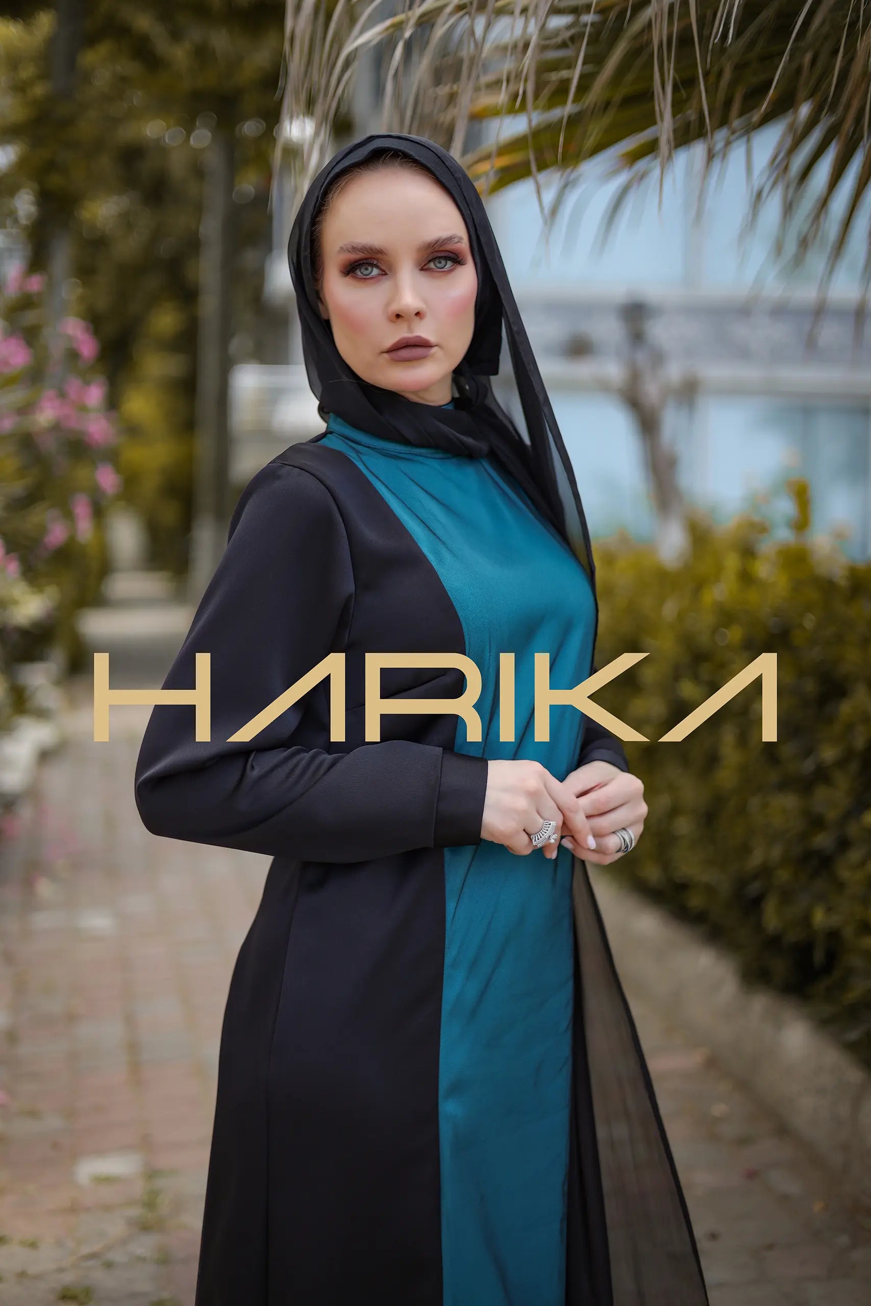 Turkuaz ve Siyah ipek Krep Elbise