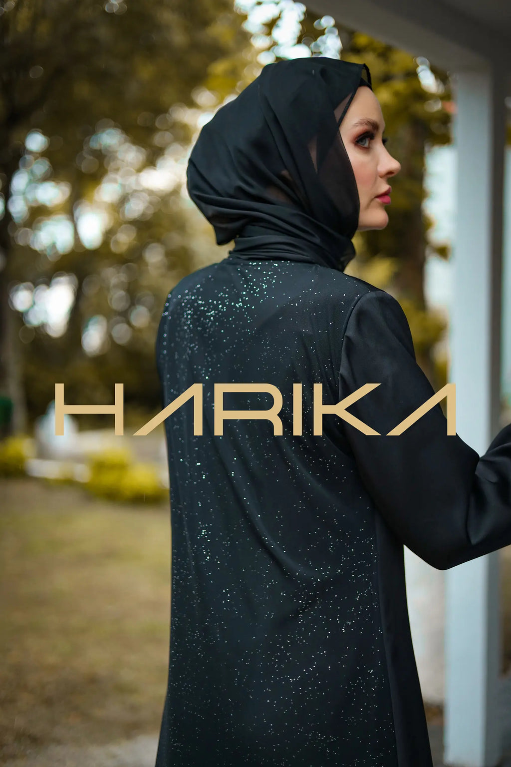 Arkası parlak tül siyah ferace