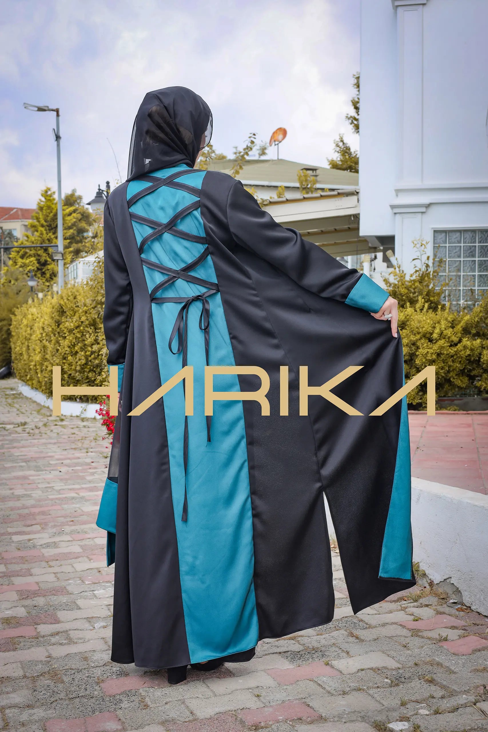 Turkuaz Ve Siyah Ipek Krep Ferace (ELBİSE DAHİL DEĞİL)