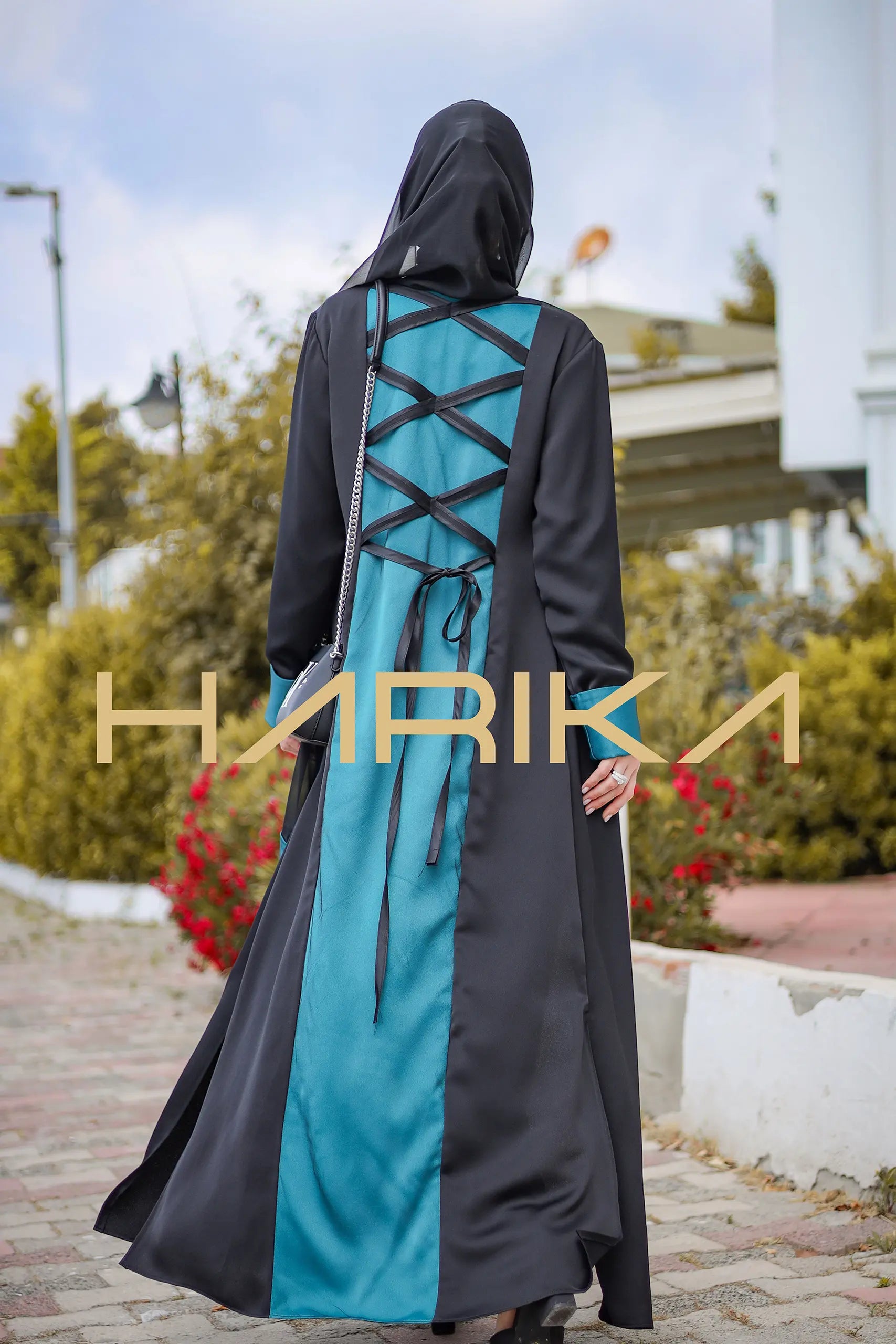 Turkuaz Ve Siyah Ipek Krep Ferace (ELBİSE DAHİL DEĞİL)
