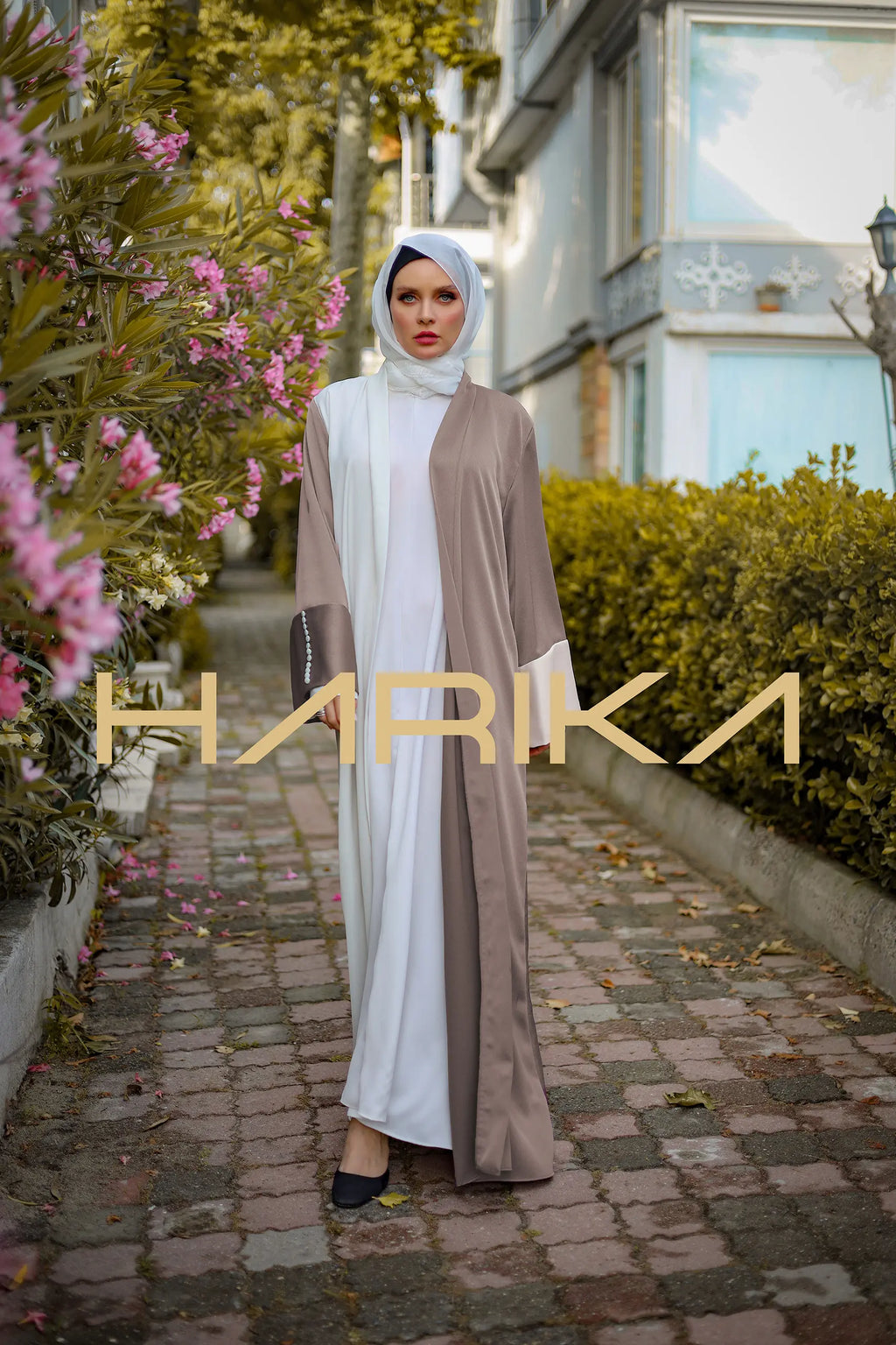 White and choco two-tone abaya