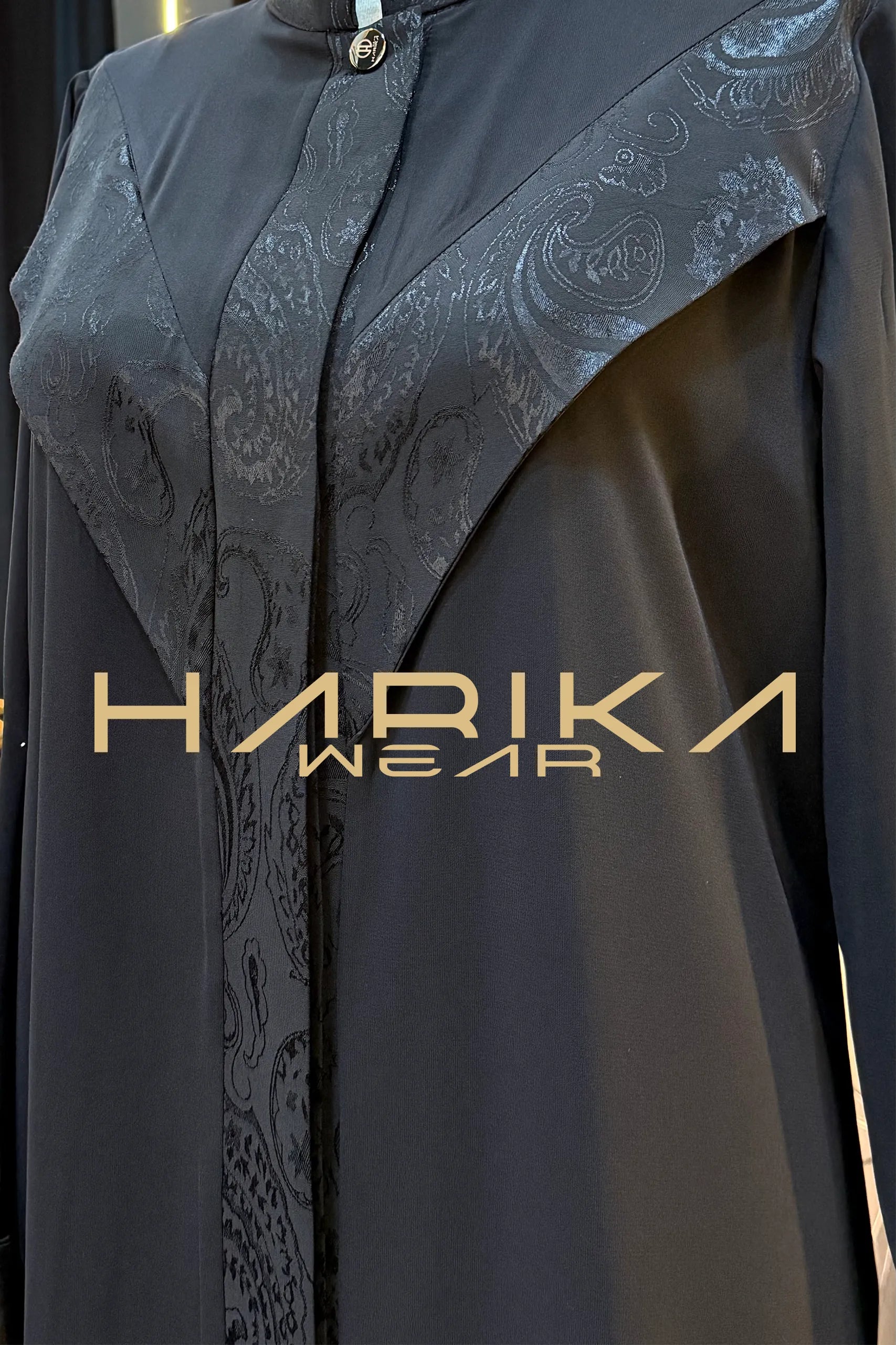 JESSİCA KUMAŞ İLE SÜSLÜ DUBAİ İPEĞİNDEN SİYAH ABAYA