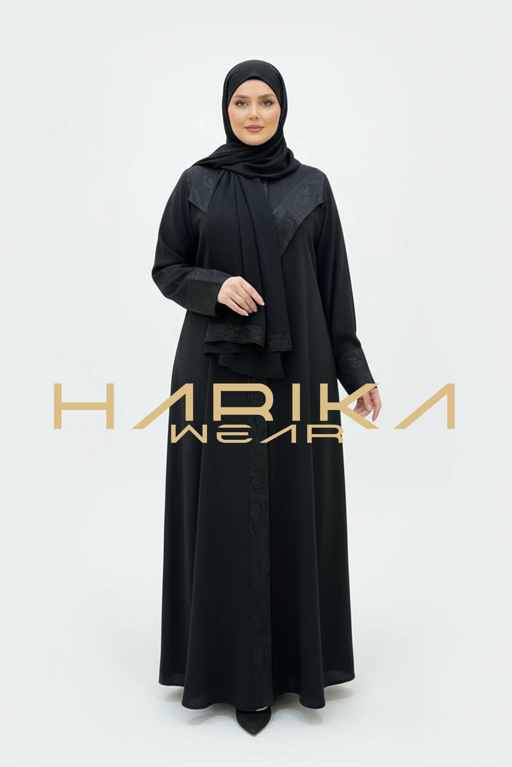 JESSİCA KUMAŞ İLE SÜSLÜ DUBAİ İPEĞİNDEN SİYAH ABAYA