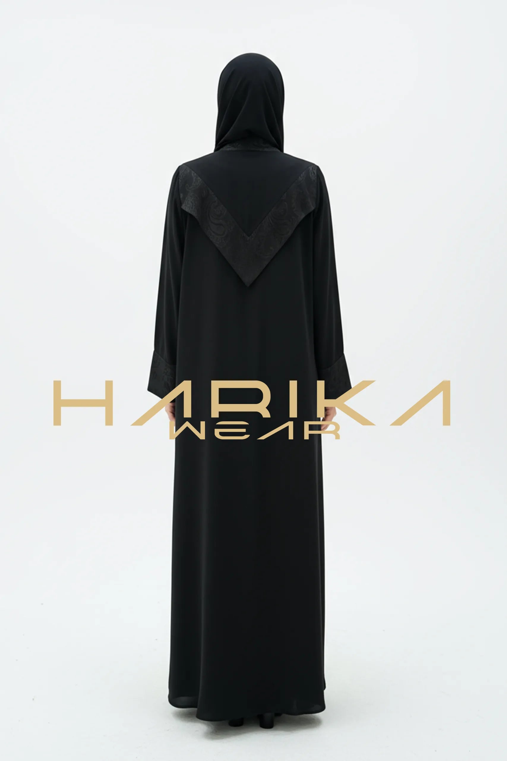 JESSİCA KUMAŞ İLE SÜSLÜ DUBAİ İPEĞİNDEN SİYAH ABAYA