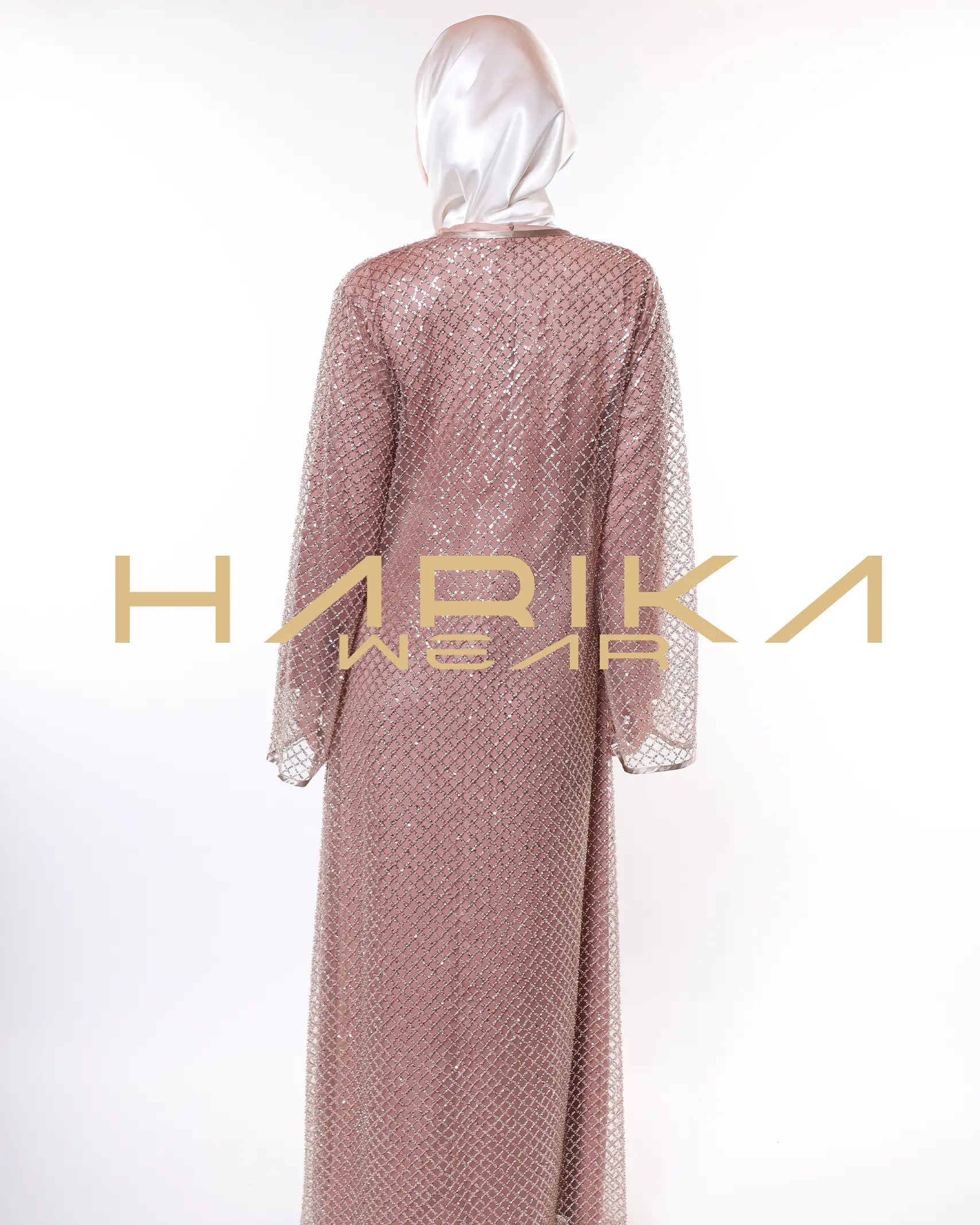 Kristallerle işlenmiş el işlemeli altın ferace