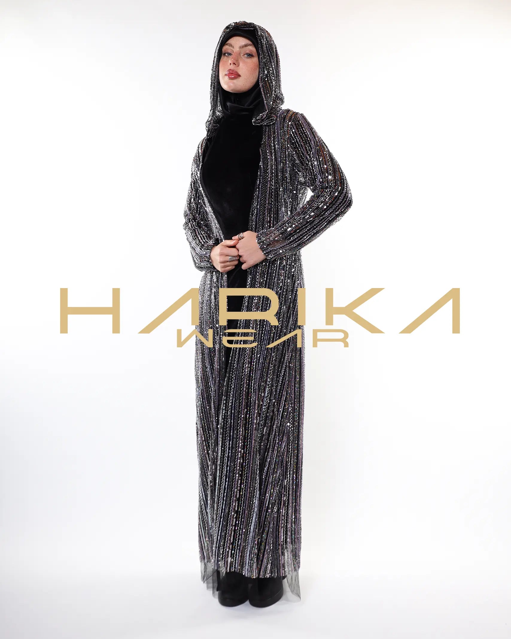 Kristallerle elle süslenmiş Siyah tül ferace