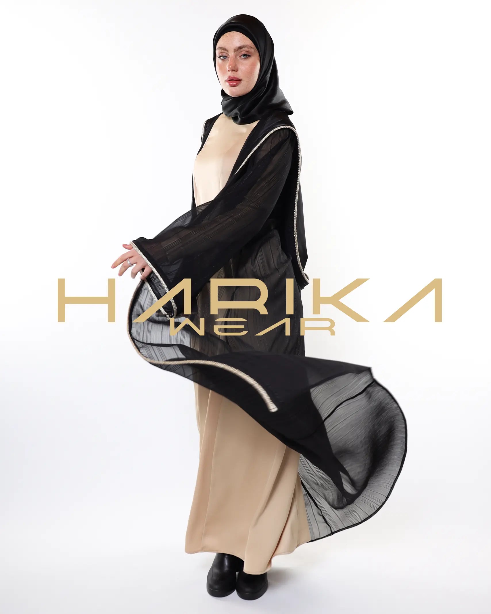 Kapüşonlu Çizgili Işıltılı Şifon Abaya