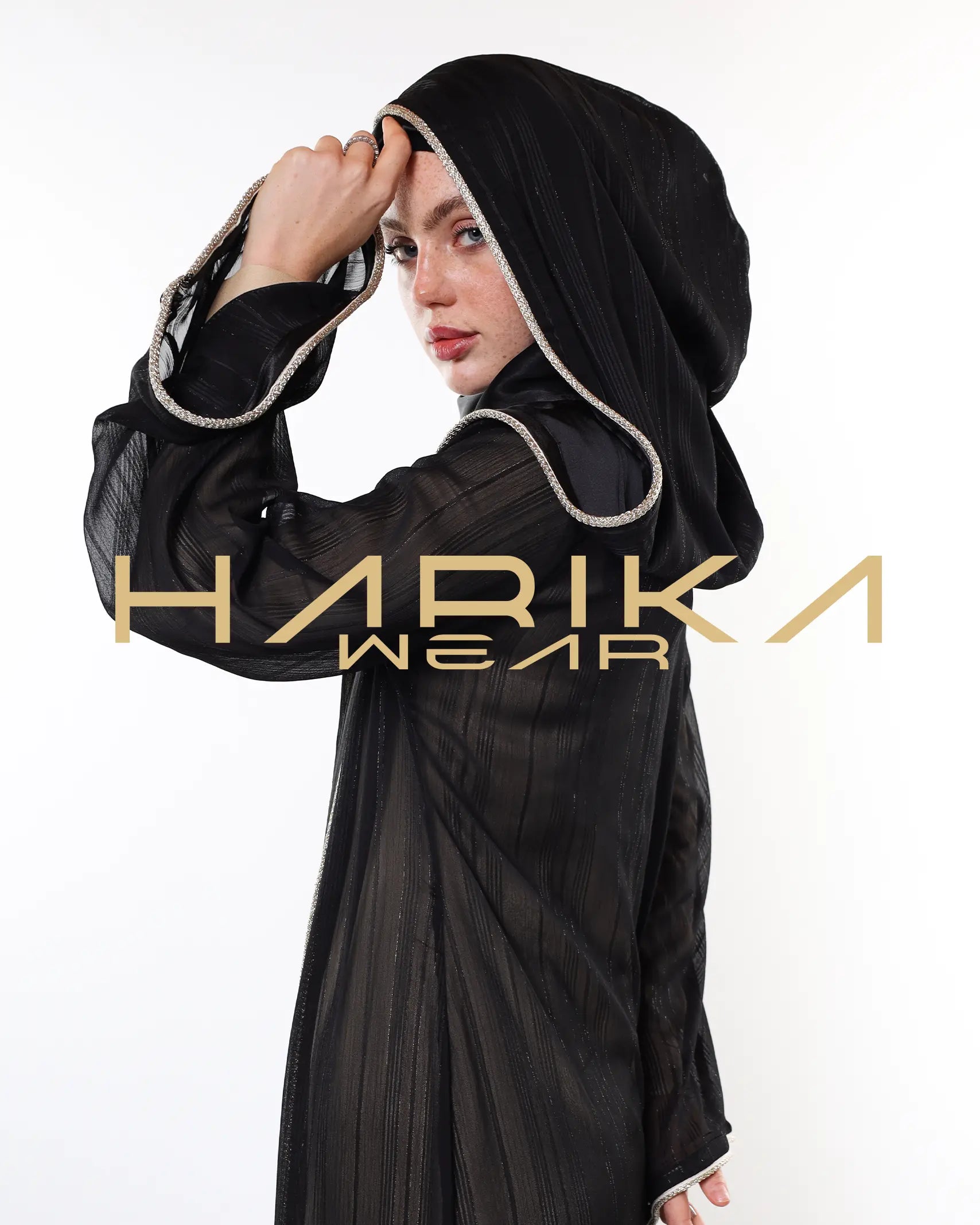 Kapüşonlu Çizgili Işıltılı Şifon Abaya