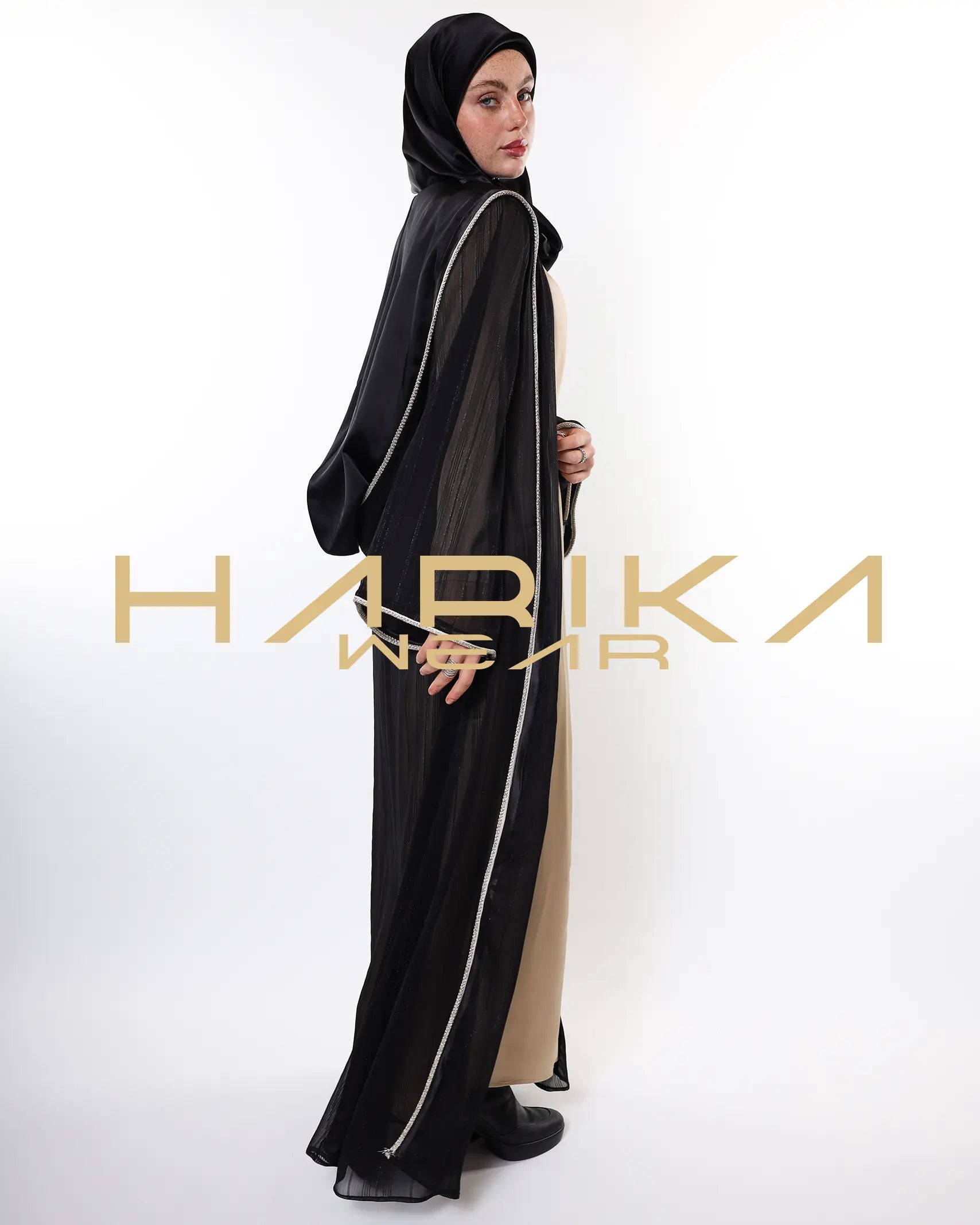 Kapüşonlu Çizgili Işıltılı Şifon Abaya