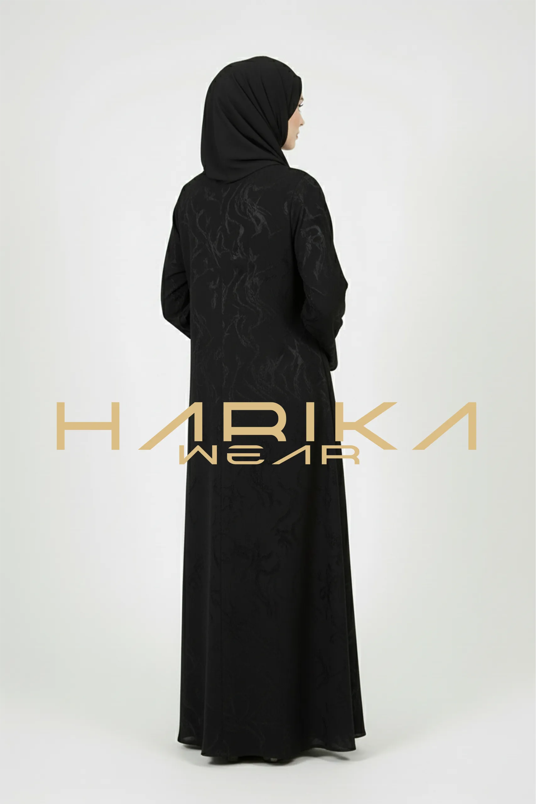 Japon İpeği Desenli Siyah Abaya – Lüks ve Zamansız Zarafet