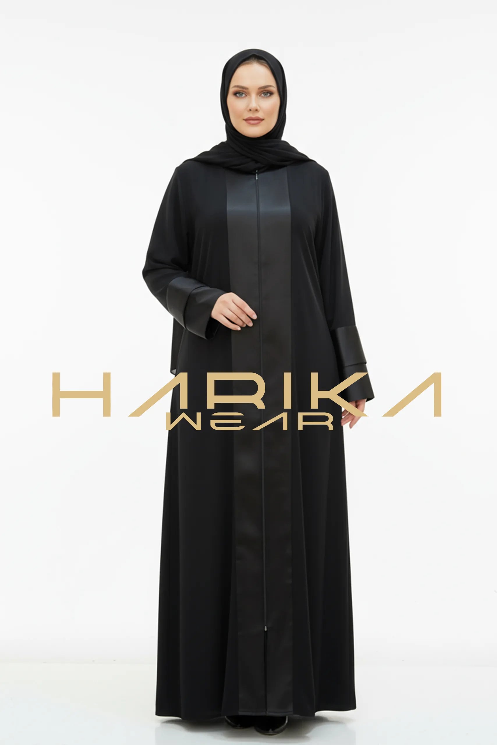 Zarafet Siyah Saten Detaylı Abaya