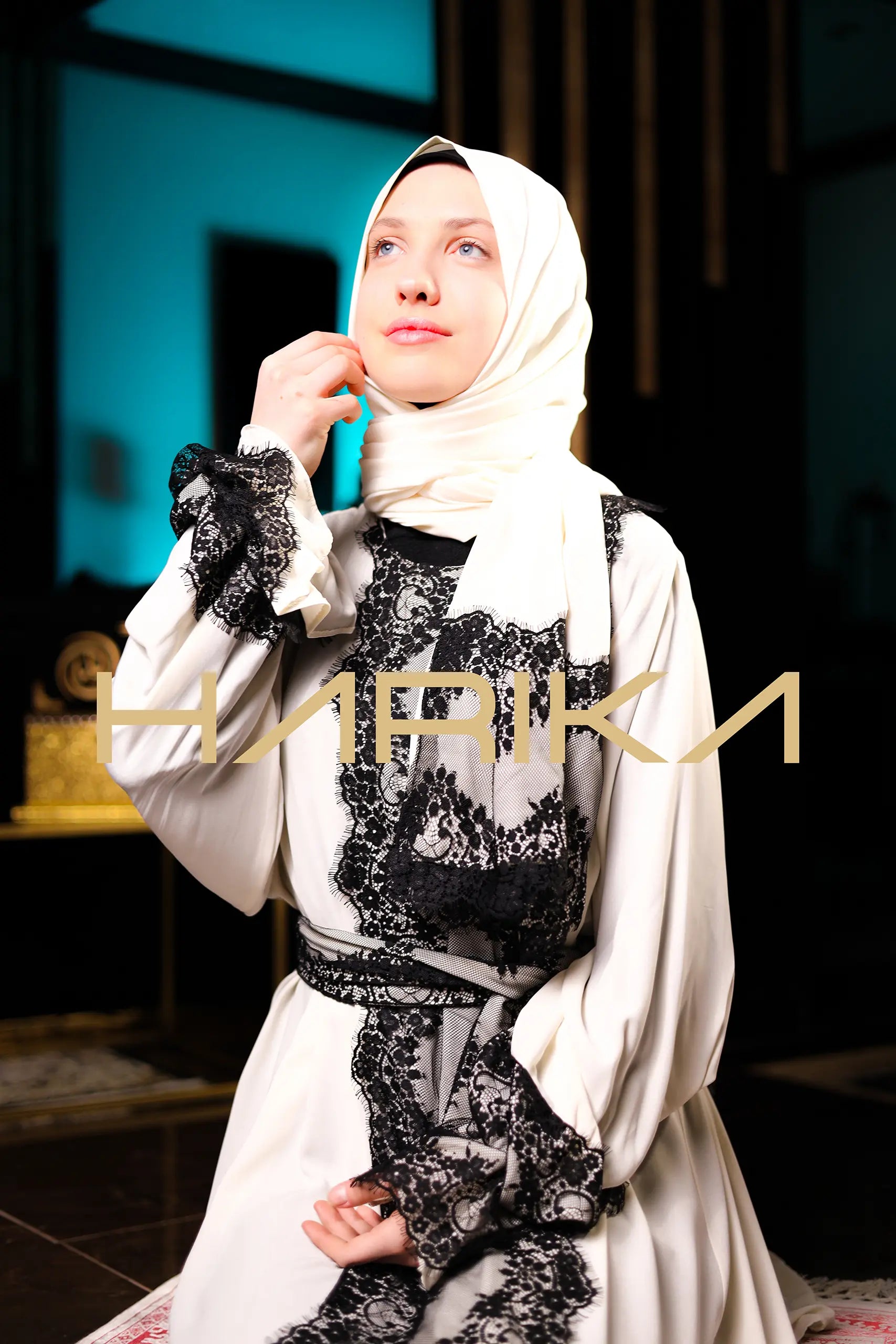 Dantel detayli Dubai ipek şallı namaz elbisesi