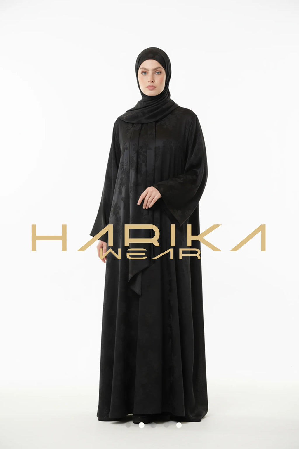 Kraliyet İpeği Namaz Elbisesi – Çiçek Desenleriyle Işıltı (Şal Hediye)